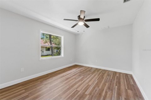 Casa en venta en Spring Hill, Florida, 3 dormitorios, 185.34 m2 № 1854548 - foto 11