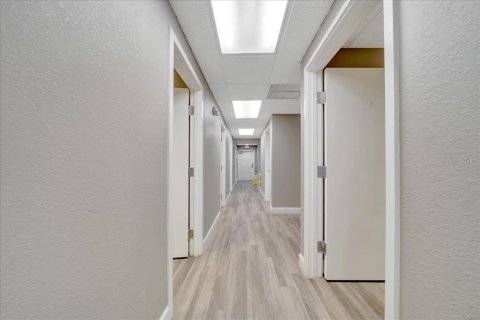 Propiedad comercial en alquiler en Ocala, Florida, 464.51 m2 № 1766077 - foto 14