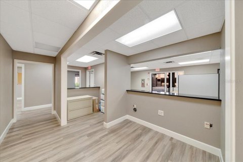 Propiedad comercial en alquiler en Ocala, Florida, 464.51 m2 № 1766077 - foto 7