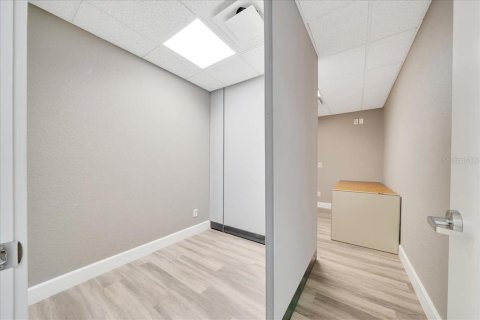 Propiedad comercial en alquiler en Ocala, Florida, 464.51 m2 № 1766077 - foto 17