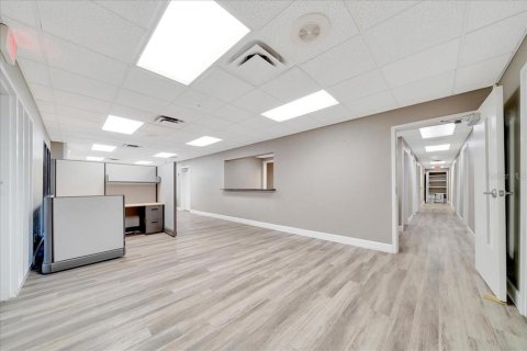 Propiedad comercial en alquiler en Ocala, Florida, 464.51 m2 № 1766077 - foto 2