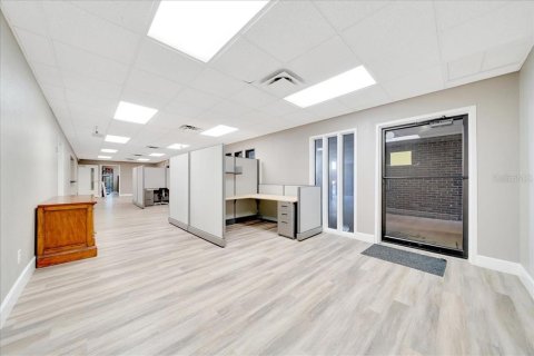 Propiedad comercial en alquiler en Ocala, Florida, 464.51 m2 № 1766077 - foto 3