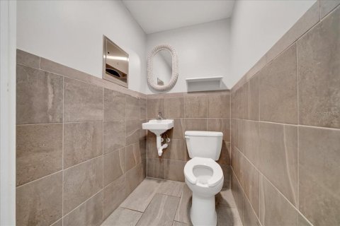 Propiedad comercial en alquiler en Ocala, Florida, 464.51 m2 № 1766077 - foto 28