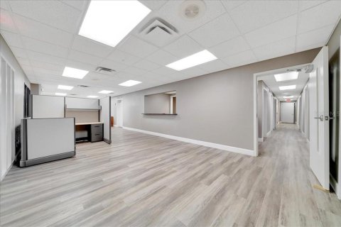 Propiedad comercial en alquiler en Ocala, Florida, 464.51 m2 № 1766077 - foto 30