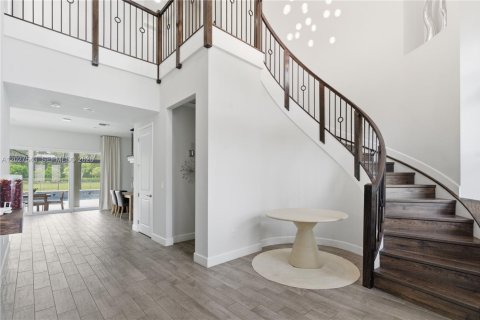 Villa ou maison à vendre à Westlake, Floride: 5 chambres, 381.83 m2 № 2244324 - photo 8