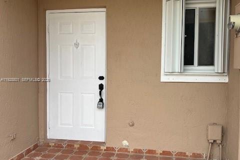 Townhouse in Miami, Florida 3 bedrooms, 117.99 sq.m. № 1987738 - photo 19