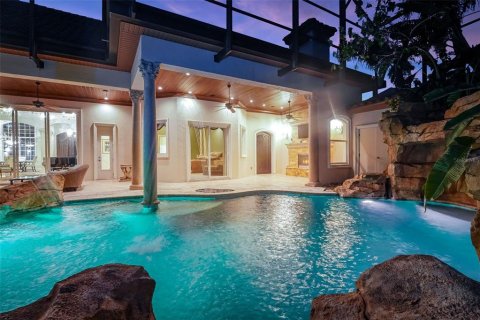 Casa en venta en Lake Mary, Florida, 5 dormitorios, 529.26 m2 № 1876082 - foto 12
