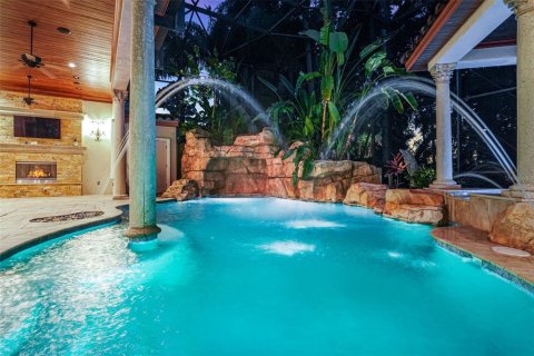 Casa en venta en Lake Mary, Florida, 5 dormitorios, 529.26 m2 № 1876082 - foto 9