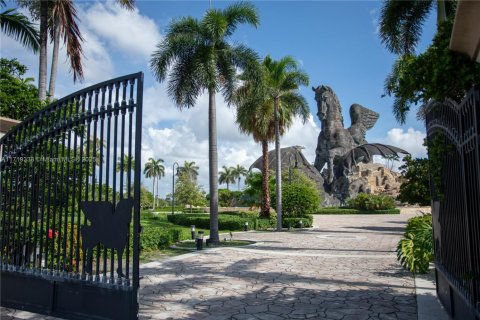 Condo in Hallandale Beach, Florida, 1 bedroom  № 1729280 - photo 23