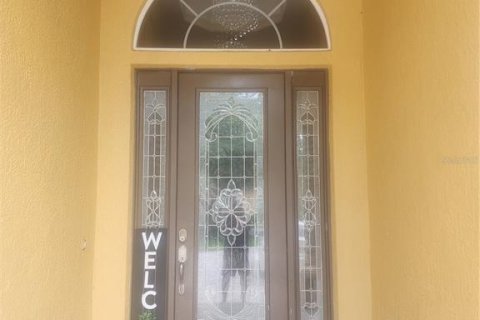 House in Winter Haven, Florida 5 bedrooms, 344.02 sq.m. № 2152165 - photo 4