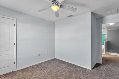 Townhouse in Lakeland, Florida 4 bedrooms, 137.4 sq.m. № 1899411 - photo 22