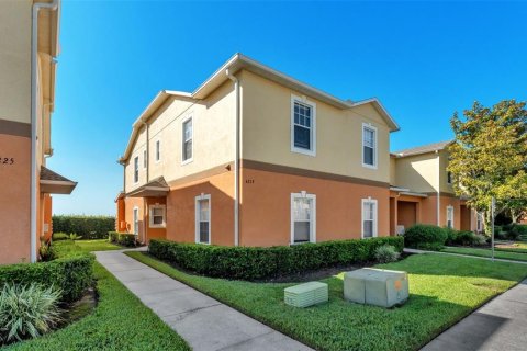 Townhouse in Lakeland, Florida 4 bedrooms, 137.4 sq.m. № 1899411 - photo 1