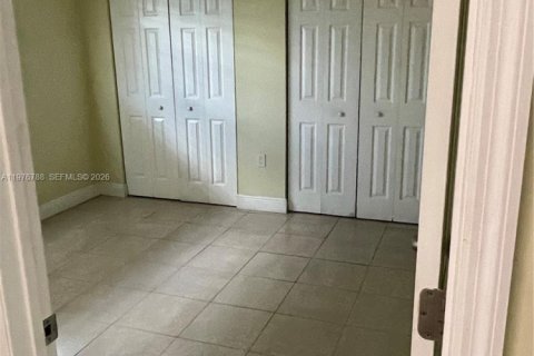 Снять в аренду кондоминиум в Хайалиа, Флорида 3 спальни, 124.49м2, № 2040714 - фото 15