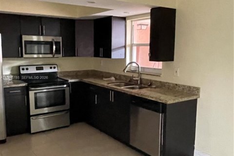 Снять в аренду кондоминиум в Хайалиа, Флорида 3 спальни, 124.49м2, № 2040714 - фото 7