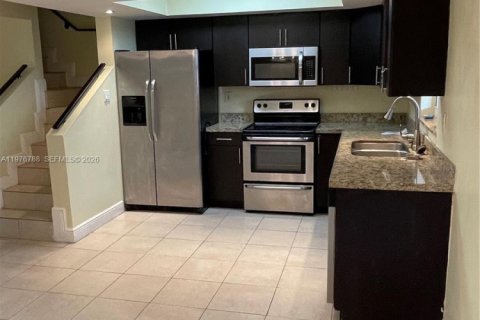 Снять в аренду кондоминиум в Хайалиа, Флорида 3 спальни, 124.49м2, № 2040714 - фото 10