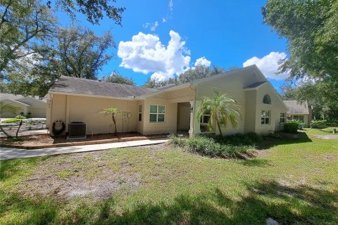 Villa ou maison à vendre à Zephyrhills, Floride: 3 chambres, 139.82 m2 № 2358738 - photo 3