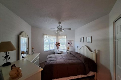 Villa ou maison à vendre à Zephyrhills, Floride: 3 chambres, 139.82 m2 № 2358738 - photo 11