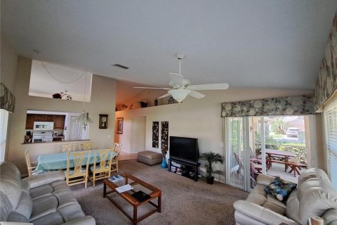 Villa ou maison à vendre à Zephyrhills, Floride: 3 chambres, 139.82 m2 № 2358738 - photo 28