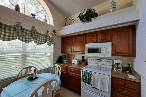 Villa ou maison à vendre à Zephyrhills, Floride: 3 chambres, 139.82 m2 № 2358738 - photo 23
