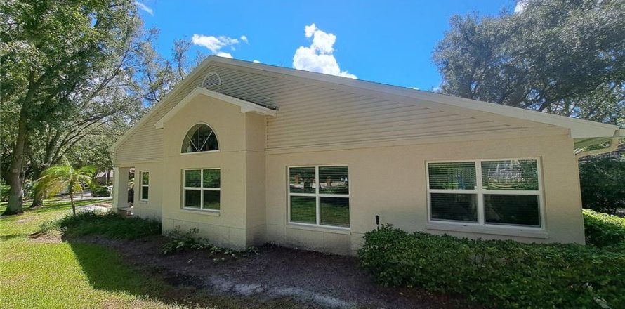Villa ou maison à Zephyrhills, Floride 3 chambres, 139.82 m2 № 2358738