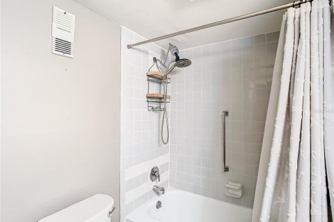 Copropriété à vendre à Orlando, Floride: 4 chambres, 154.59 m2 № 2306669 - photo 29