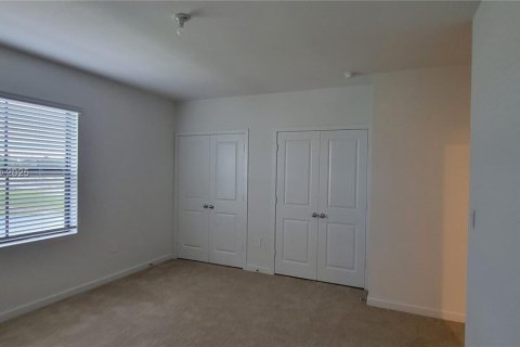 Снять в аренду таунхаус в Флорида-Сити, Флорида 3 спальни, № 1943368 - фото 7