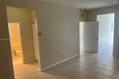 Купить таунхаус в Хомстед, Флорида 2 спальни, 95.5м2, № 2032996 - фото 17