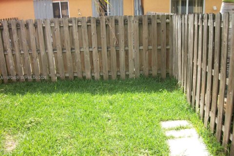 Купить таунхаус в Хомстед, Флорида 2 спальни, 95.5м2, № 2032996 - фото 6