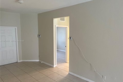 Купить таунхаус в Хомстед, Флорида 2 спальни, 95.5м2, № 2032996 - фото 16