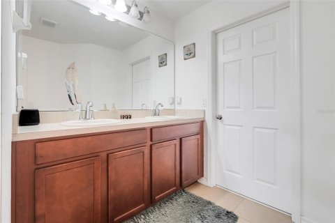 Villa ou maison à vendre à Davenport, Floride: 5 chambres, 242.2 m2 № 2232217 - photo 25