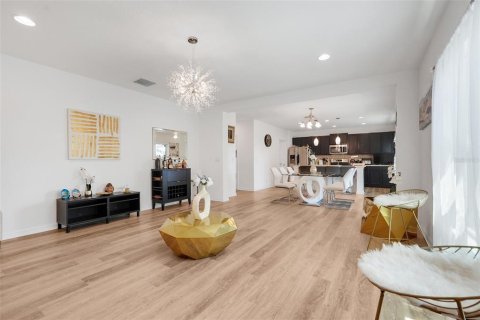 Villa ou maison à vendre à Davenport, Floride: 5 chambres, 242.2 m2 № 2232217 - photo 13