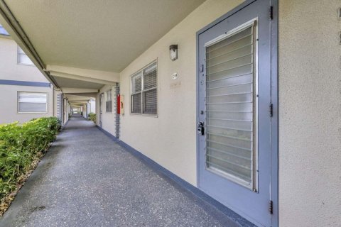 Condo in Delray Beach, Florida, 1 bedroom № 2246367 - photo 22