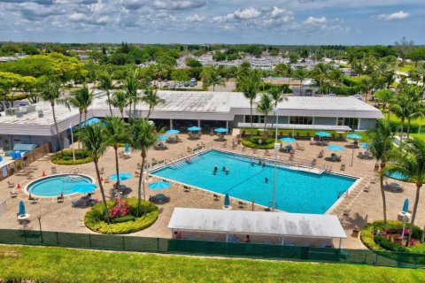 Condo in Delray Beach, Florida, 1 bedroom № 2246367 - photo 23