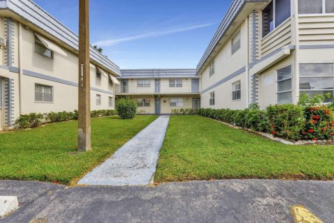 Condo in Delray Beach, Florida, 1 bedroom № 2246367 - photo 20