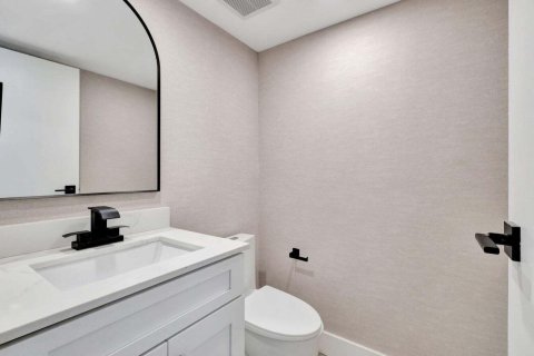 Condo in Delray Beach, Florida, 1 bedroom № 2246367 - photo 10