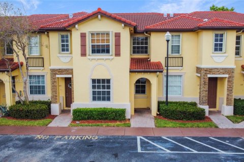 Townhouse in Homestead, Florida 3 bedrooms, 108.6 sq.m. № 1862157 - photo 3