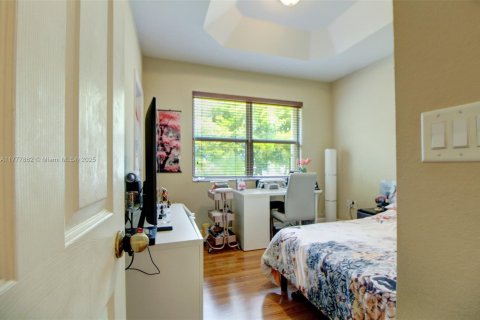 Townhouse in Homestead, Florida 3 bedrooms, 108.6 sq.m. № 1862157 - photo 20