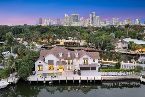 Casa en venta en Fort Lauderdale, Florida, 6 dormitorios, 408.58 m2 № 2146777 - foto 3