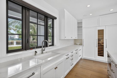 Casa en venta en Fort Lauderdale, Florida, 6 dormitorios, 408.58 m2 № 2146777 - foto 30