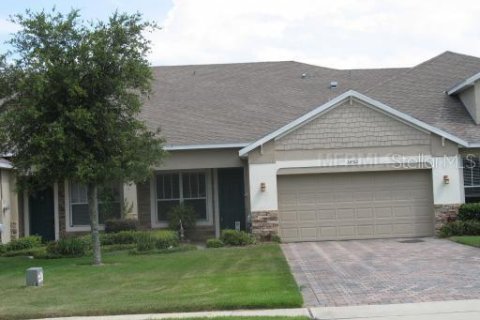 Townhouse in Sorrento, Florida 3 bedrooms, 193.89 sq.m. № 2197579