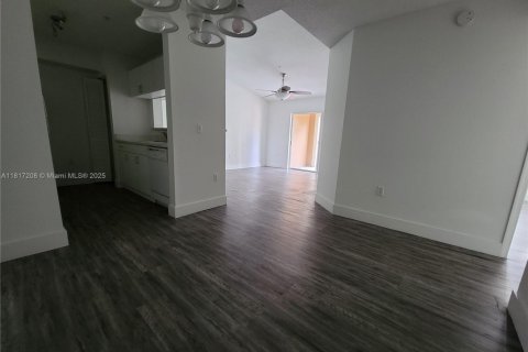 Снять в аренду кондоминиум в Коконат Крик, Флорида 2 спальни, 77.48м2, № 1982167 - фото 17