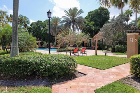 Снять в аренду кондоминиум в Коконат Крик, Флорида 2 спальни, 77.48м2, № 1982167 - фото 26