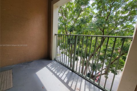 Снять в аренду кондоминиум в Коконат Крик, Флорида 2 спальни, 77.48м2, № 1982167 - фото 10