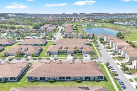 Townhouse in Davenport, Florida 2 bedrooms, 139.82 sq.m. № 2093490 - photo 30