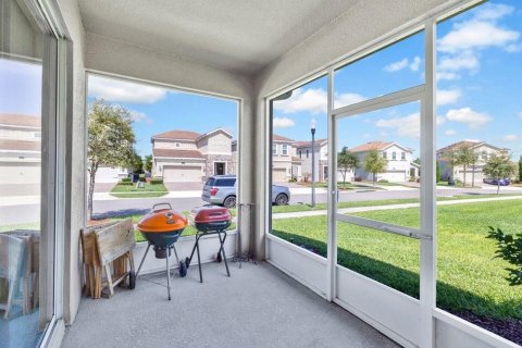 Townhouse in Davenport, Florida 2 bedrooms, 139.82 sq.m. № 2093490 - photo 22