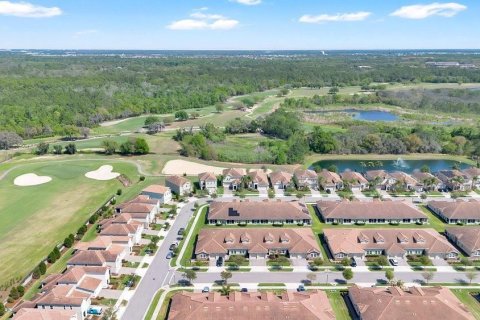 Townhouse in Davenport, Florida 2 bedrooms, 139.82 sq.m. № 2093490 - photo 28
