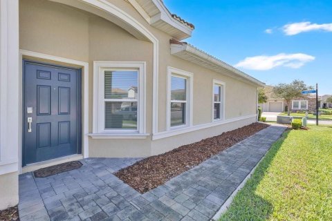 Townhouse in Davenport, Florida 2 bedrooms, 139.82 sq.m. № 2093490 - photo 3