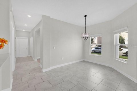 Townhouse in Davenport, Florida 2 bedrooms, 139.82 sq.m. № 2093490 - photo 9