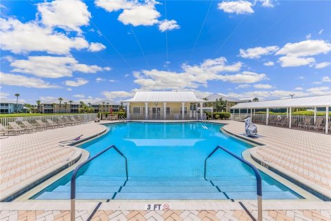 House in Punta Gorda, Florida 2 bedrooms, 139.63 sq.m. № 1883651 - photo 27