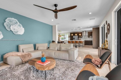 Casa en venta en Weston, Florida, 6 dormitorios, 376.07 m2 № 1944425 - foto 14